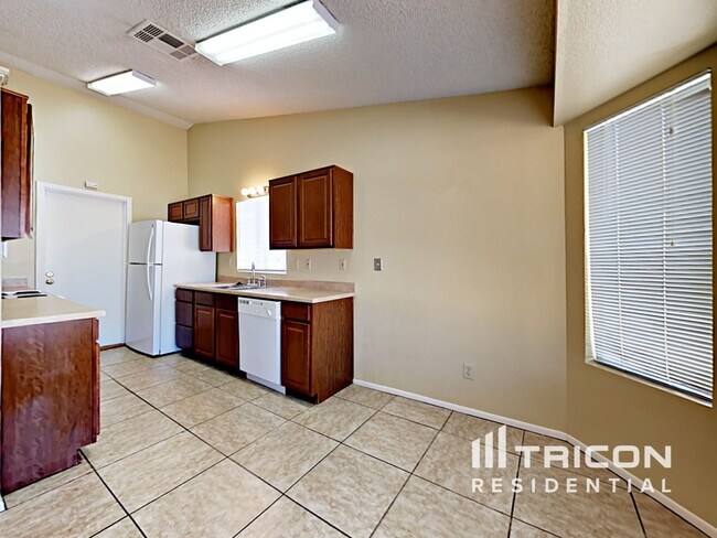 Foto del edificio - 8519 N 55th Ave