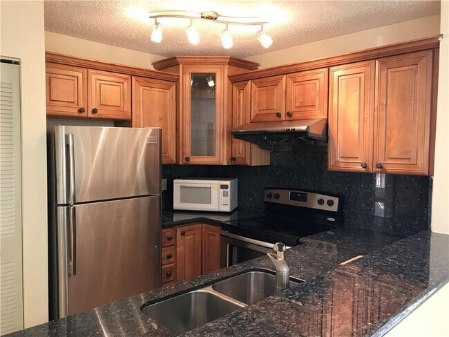 Foto del edificio - 7061 SW 41st Pl