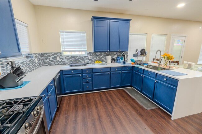 Building Photo - 2612 White Ibis Ct