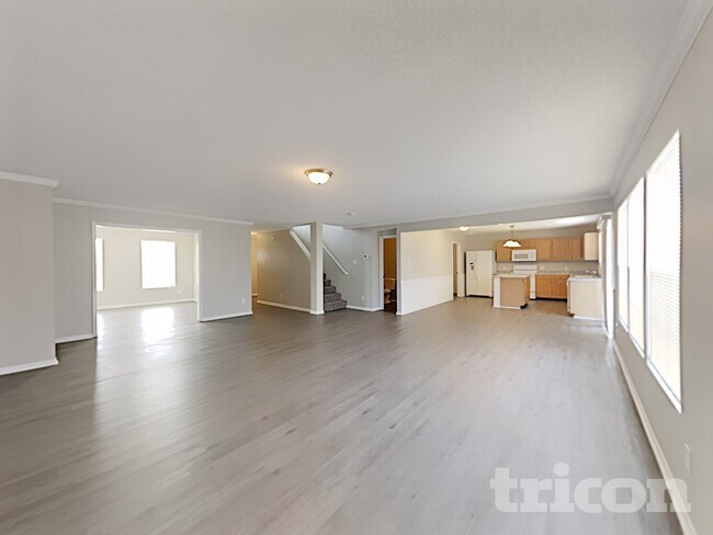 Building Photo - 8144 Crackling Ln