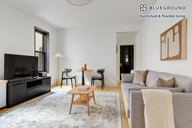 Building Photo - 145 Henry St