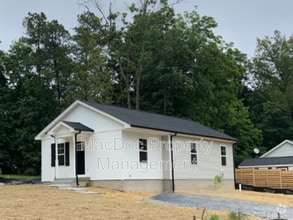 Building Photo - 12171 Tennis Ln