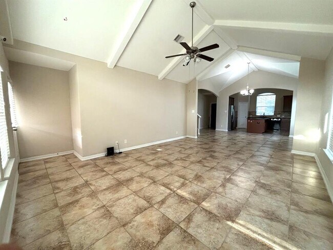 Foto del edificio - 102 Forest Bend Ct