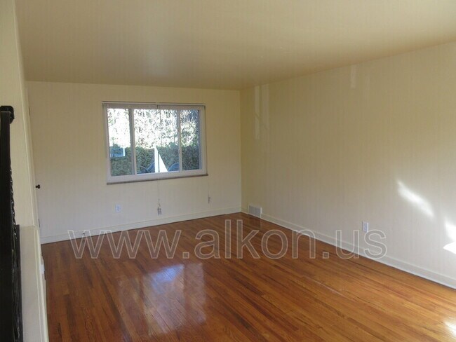 Foto del edificio - 3938 Meadowbrook Blvd