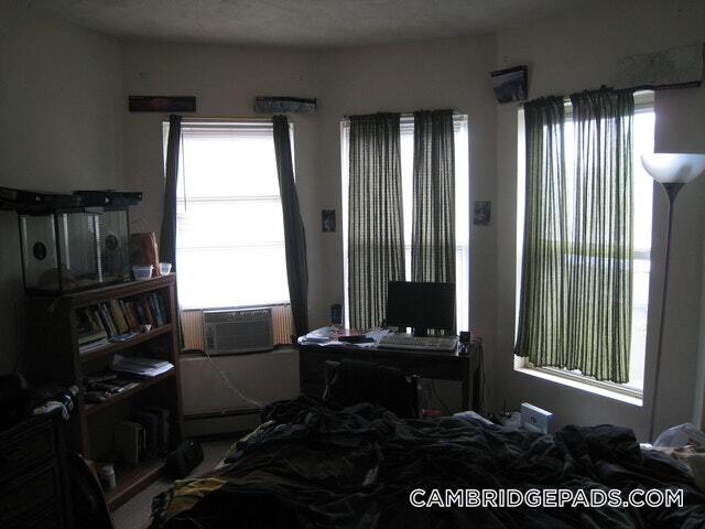 Foto principal - 122 Berkshire St