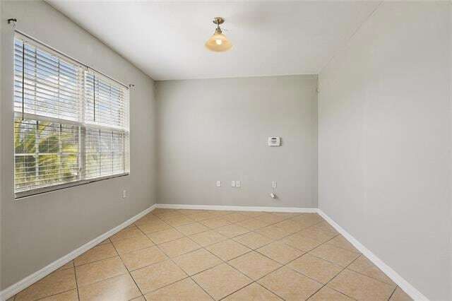 Building Photo - 2001 Dylan Dr