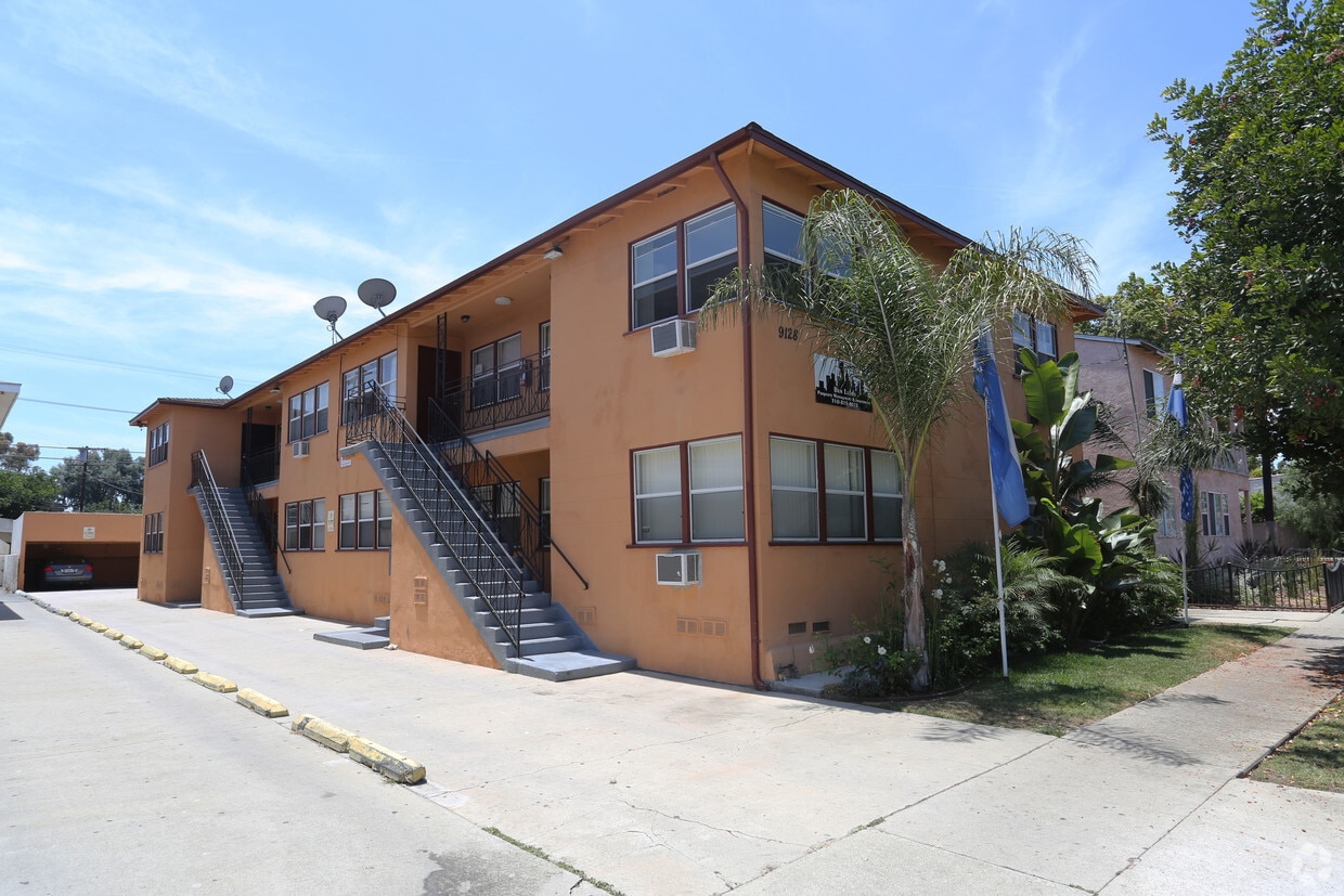 Primary Photo - 9128 National Blvd