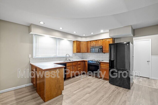 Building Photo - 1425 Lindsay Ln