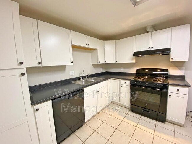 Foto del edificio - 945 Van Gordon St