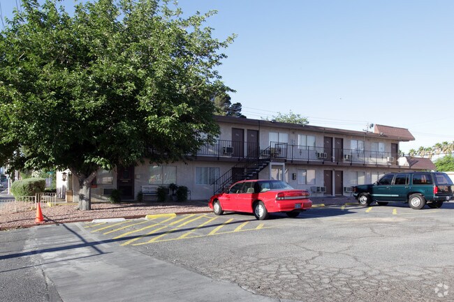 Building Photo - Plaza 550 Apartments
