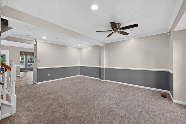 Foto del edificio - 8155 Deer Chase Ln