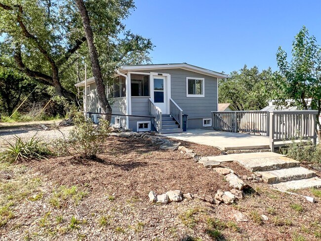 Foto del edificio - 668 Creekside Dr