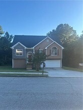 Building Photo - 3275 Spincaster Way