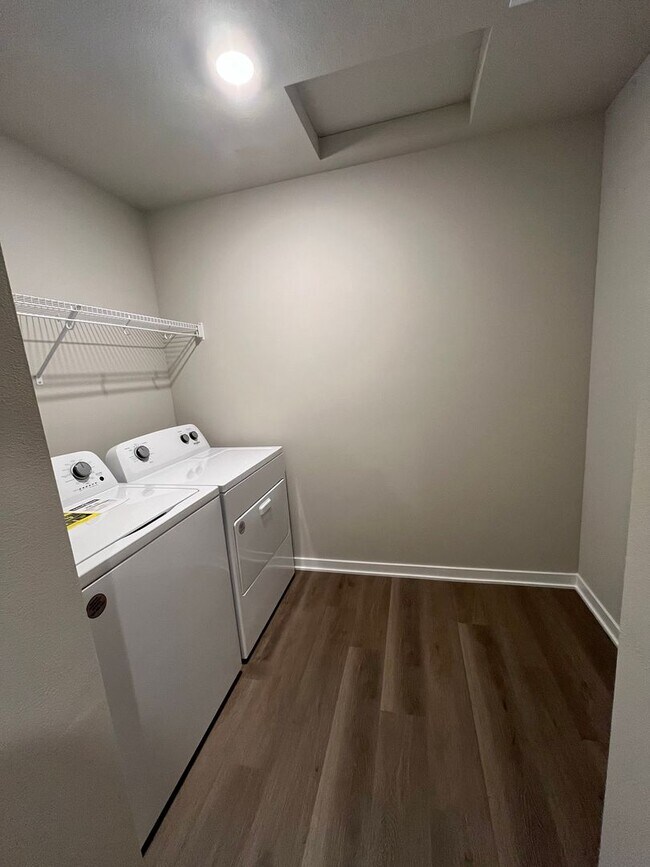 Foto del edificio - 4 Bedroom New Construction Home