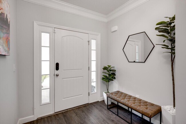 Foto del edificio - 858 Goodale Dr