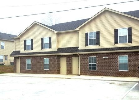 Primary Photo - 383 Mcgee Ct