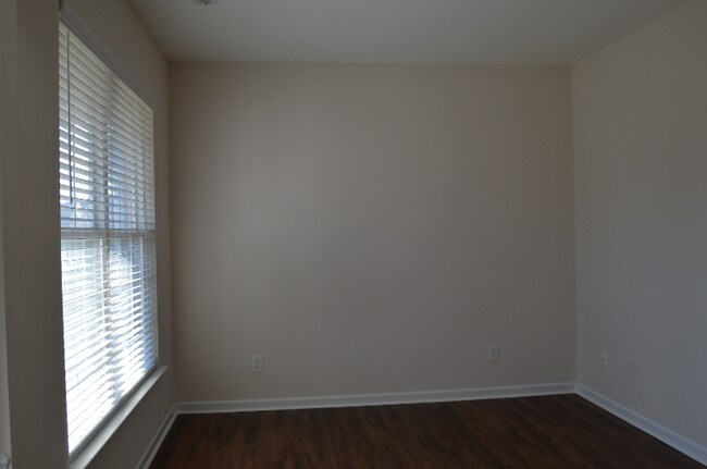 Foto del edificio - 4517 Wayland Ct