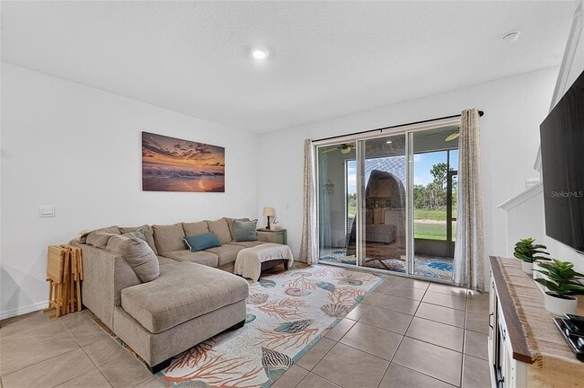 Building Photo - 33046 Major Oak Dr
