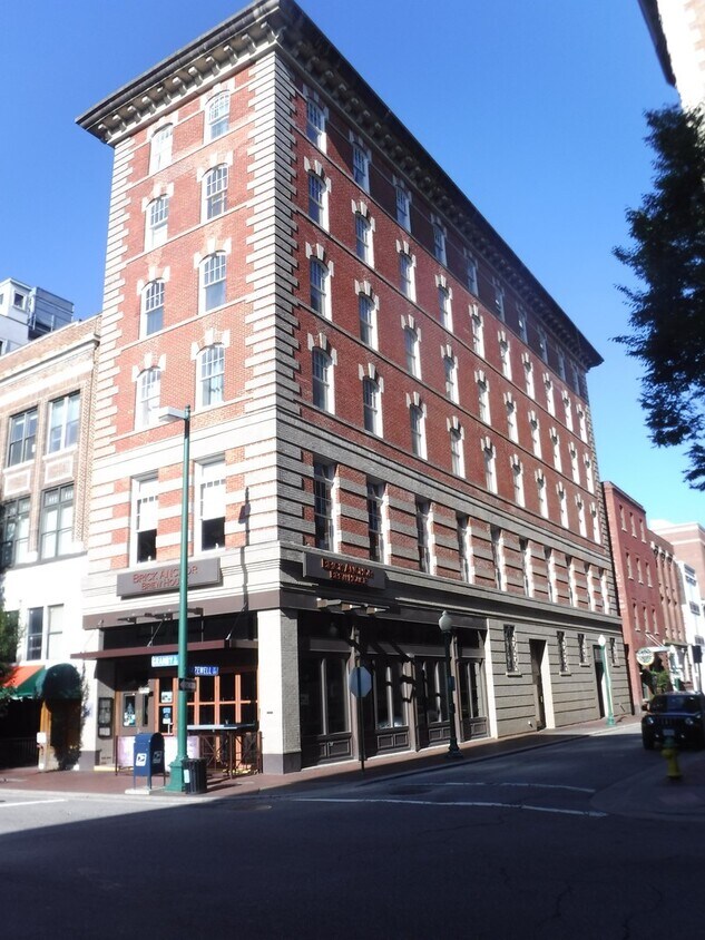 Primary Photo - DOWNTOWN AREA