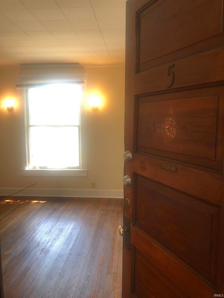 Building Photo - 423 S Fess Ave