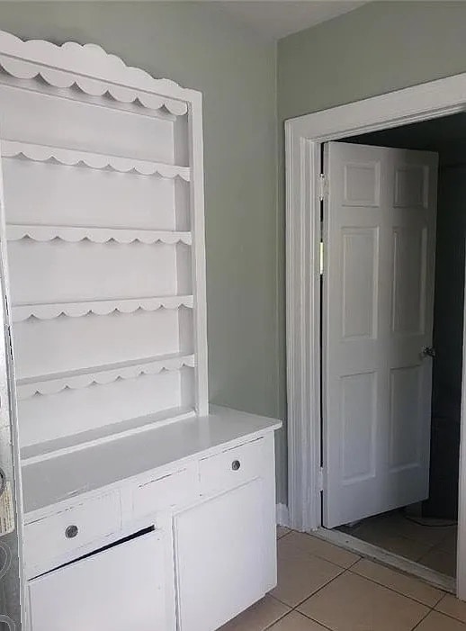 Foto del edificio - Room in House on Bethel Rd