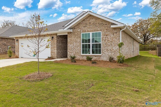 Building Photo - 106 River Pointe Dr