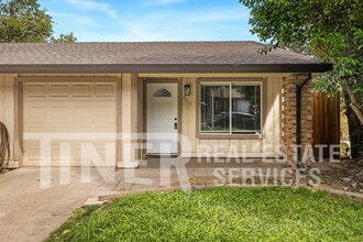 Building Photo - 4711 Large Oak Ct