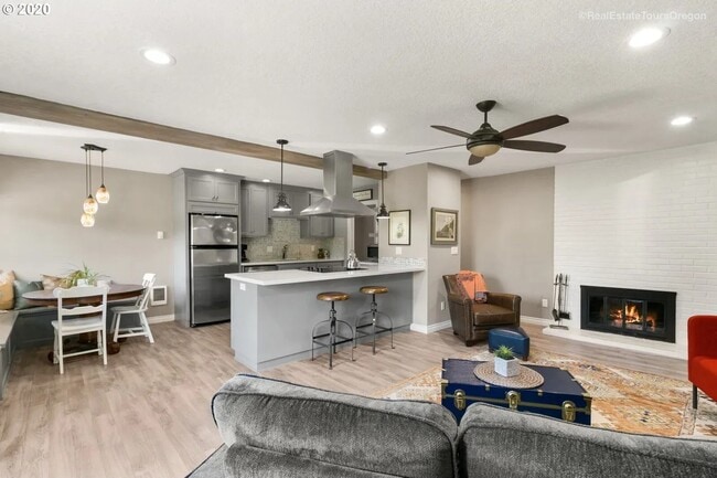 Photo - 3649 SW 52nd Pl Apartment