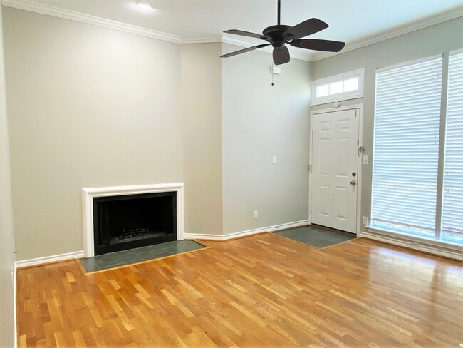 Building Photo - 4106 Newton Ave