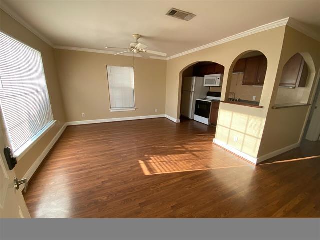 Foto principal - 2518 N Fitzhugh Ave