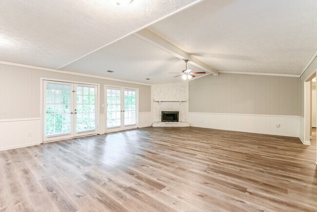 Building Photo - 540 Ansley Dr