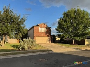 Building Photo - 194 Cazador Dr