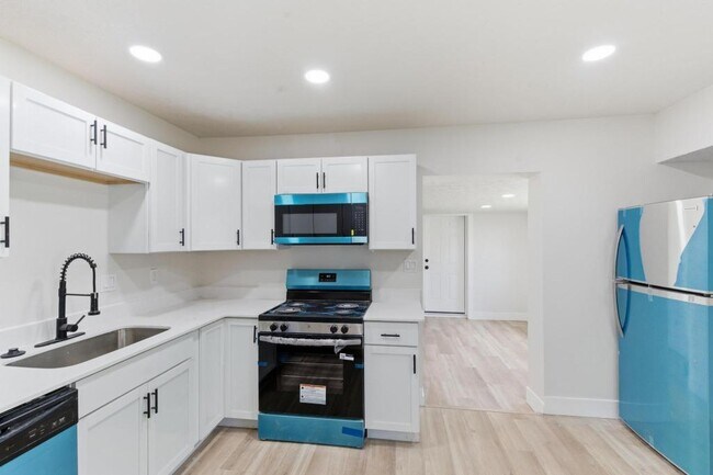 Foto del edificio - 4351 Redonda Ln