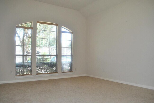 Building Photo - 22023 Canyonwood Park Ln