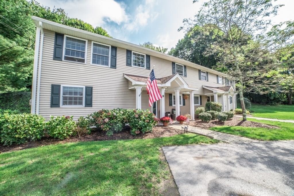 17 Leland Point Dr, Portsmouth, RI 02871 Condo for Rent in Portsmouth, RI