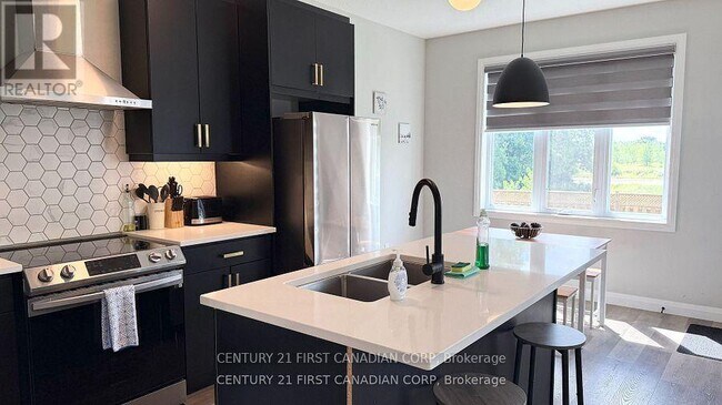 Photo du bâtiment - 1814 Finley Cres