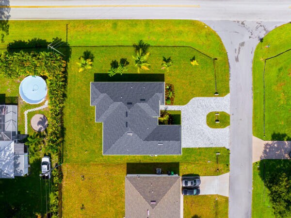 Foto del edificio - 1400 SW Century Ave