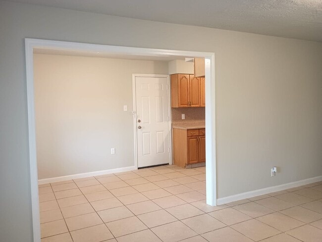 Foto del edificio - Cozy 2 bed / 1 bath - Move in Ready!