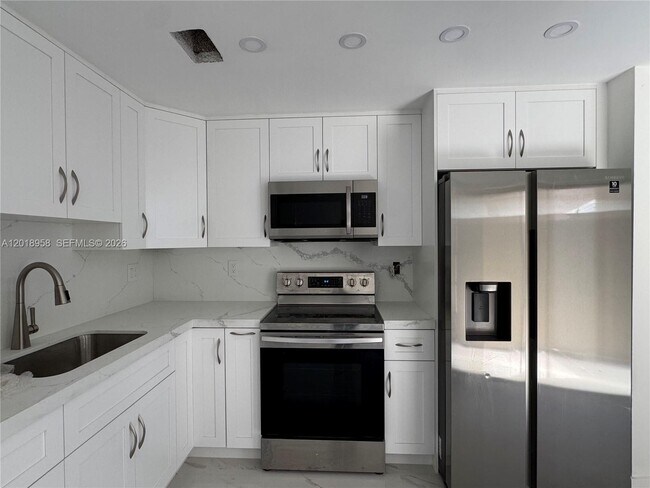 Foto del edificio - 15428 SW 50th Terrace