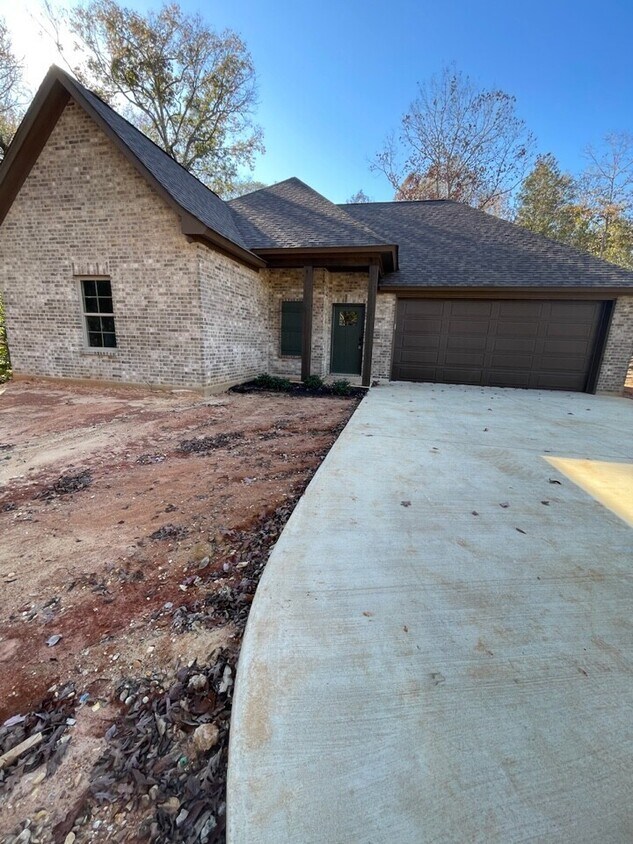 Primary Photo - 148 Archie Dr