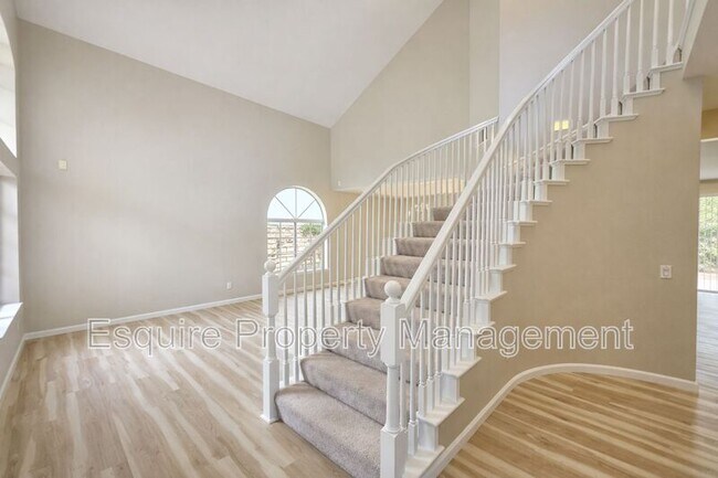 Building Photo - 1735 Butterfly Ct