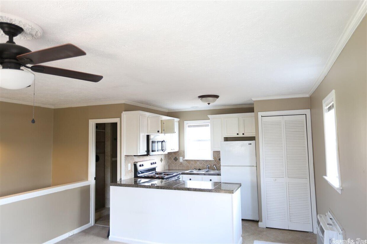 Foto principal - 718.5 N Ash St