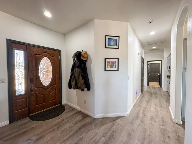 Foto del edificio - Beautiful Yucca Mesa Home