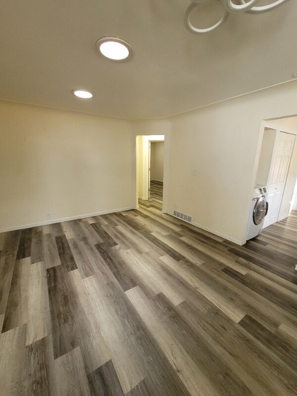 Building Photo - 715 S Krameria St