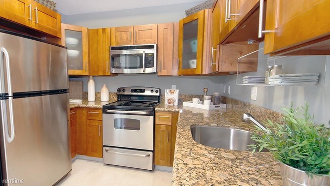 Foto del edificio - 2 br, 2 bath  - 1443 NW 14 Avenue