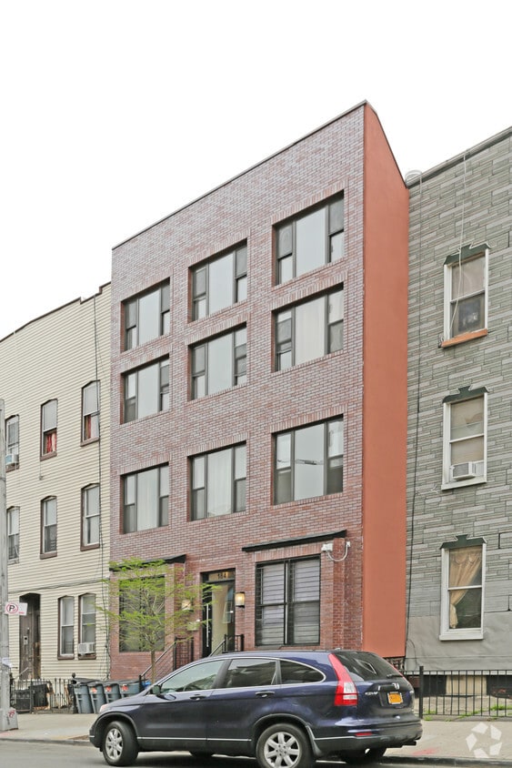 Foto principal - 184 Suydam St