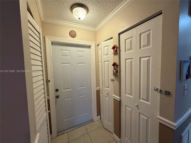 Foto del edificio - 2901 San Remo Cir