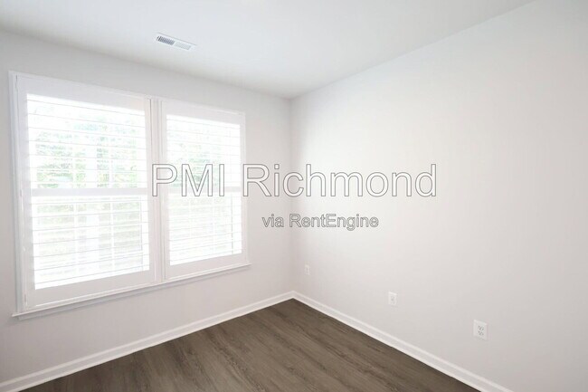 Foto del edificio - 13273 Coalfield Station Ln