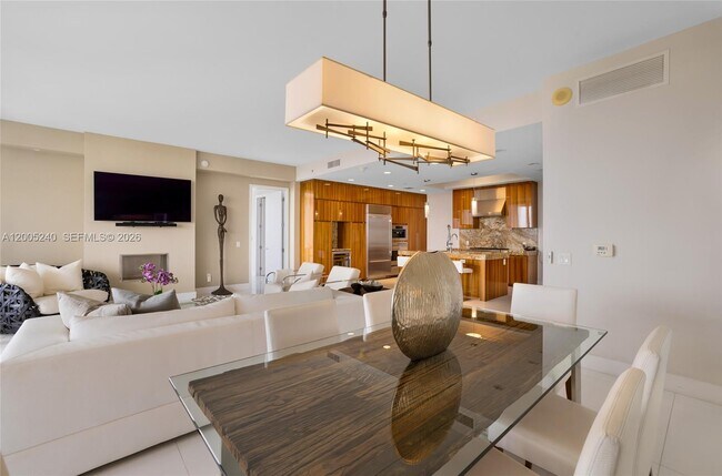 Foto del edificio - 9701 Collins Ave