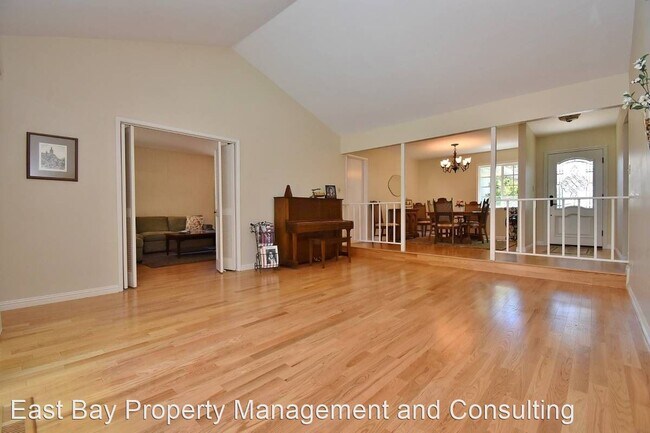 Building Photo - 4 br, 2 bath House - 5589 Black Ave.